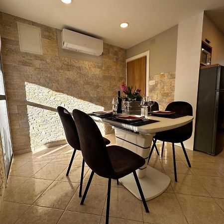 Apartman Veronika Vrsi Exterior foto