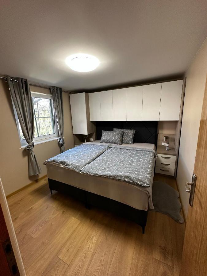 Apartman Veronika Vrsi Exterior foto