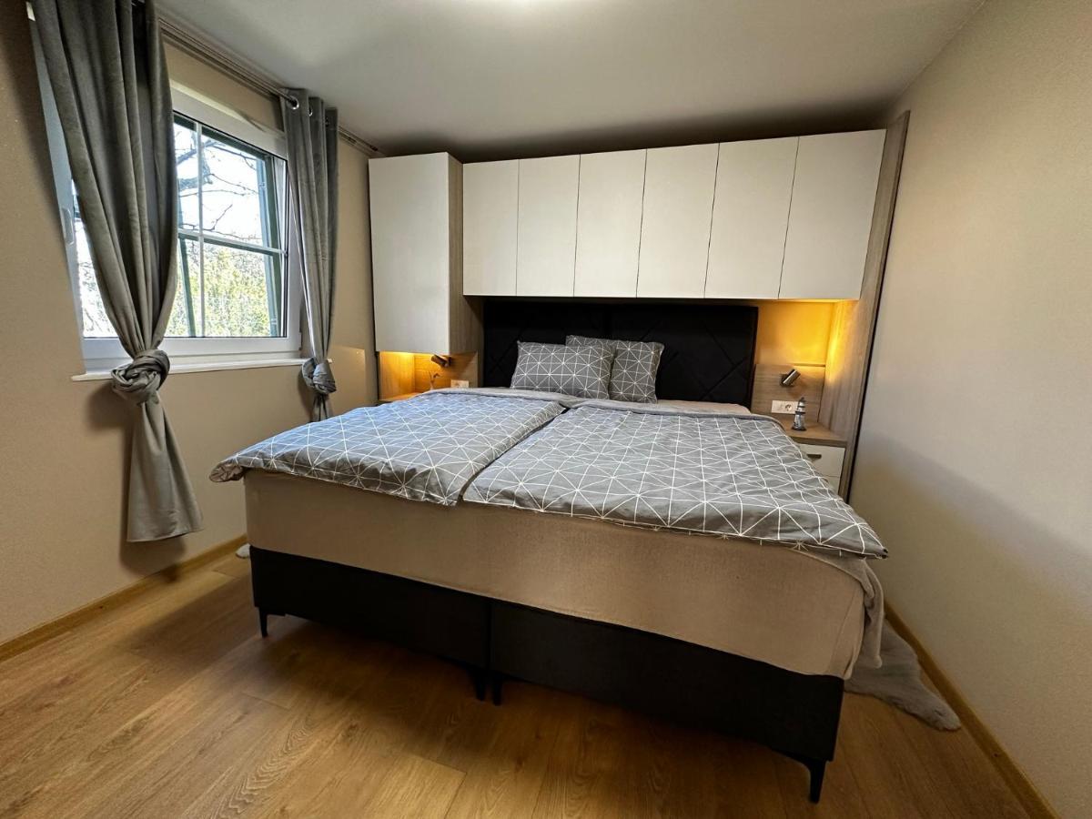 Apartman Veronika Vrsi Exterior foto